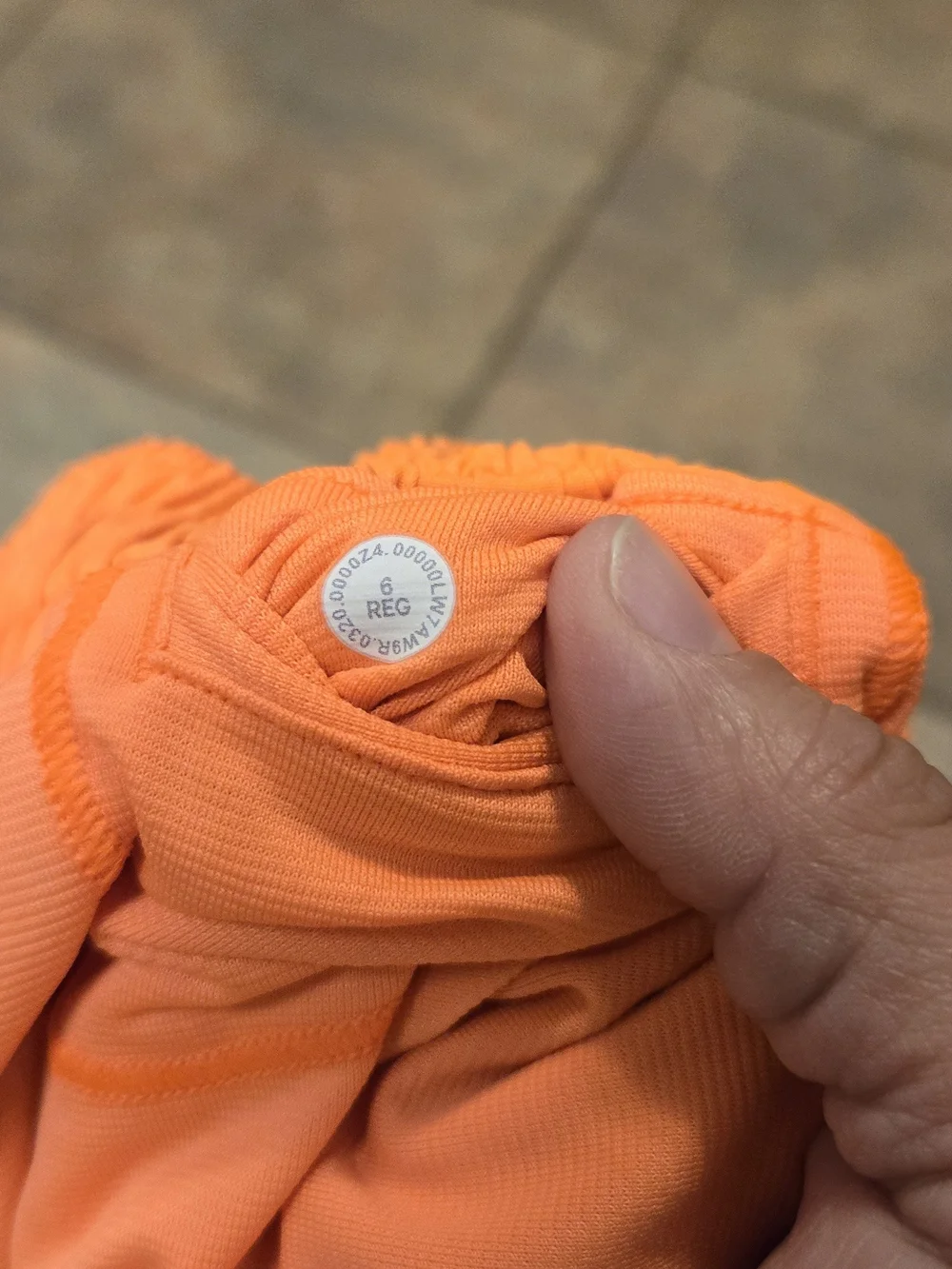Lululemon Hotty Hot High Rise 2.5” Lined Shorts Bright Orange Size 6